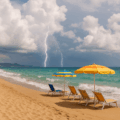 Heftige Gewitter an der Adria: Was tun bei Unwetter im Urlaub?